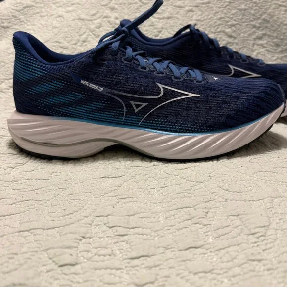 Mizuno Running Shoes - Wave Rider 28 - US Men 10.5 - Picture 4 of 7